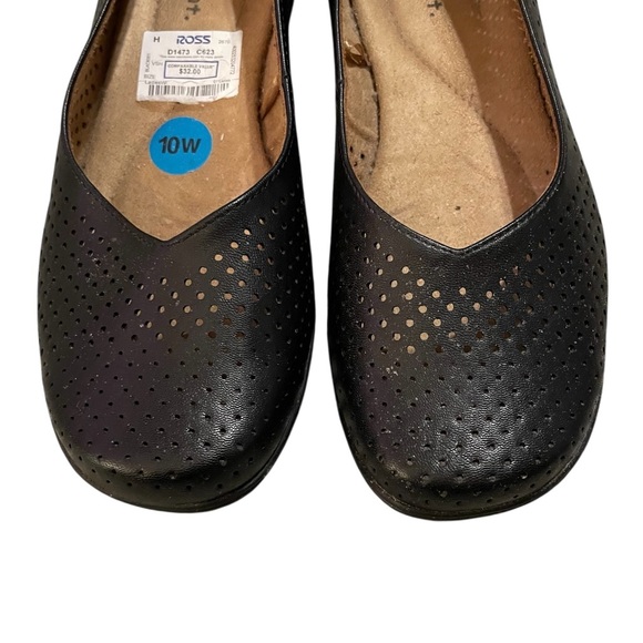 White Mountain Black Perforated‎ Flats - Picture 2 of 6
